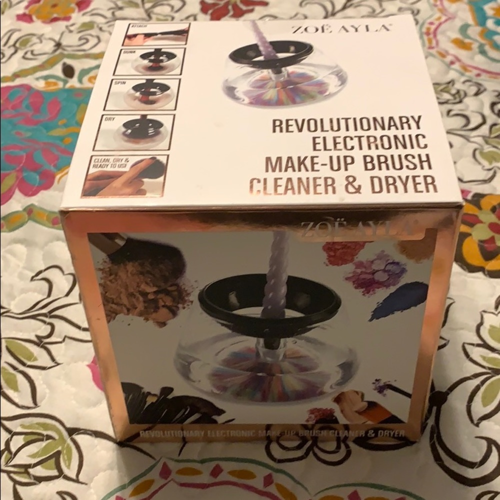 NIB Zoë Ayla makeup brush cleaner/dryer